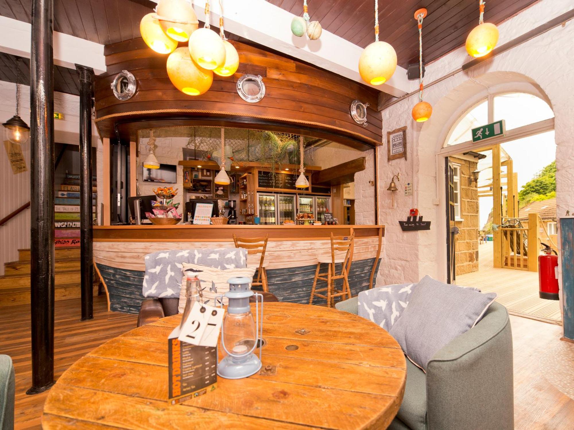 Yha Boggle Hole Hostel Fylingthorpe Bagian luar foto