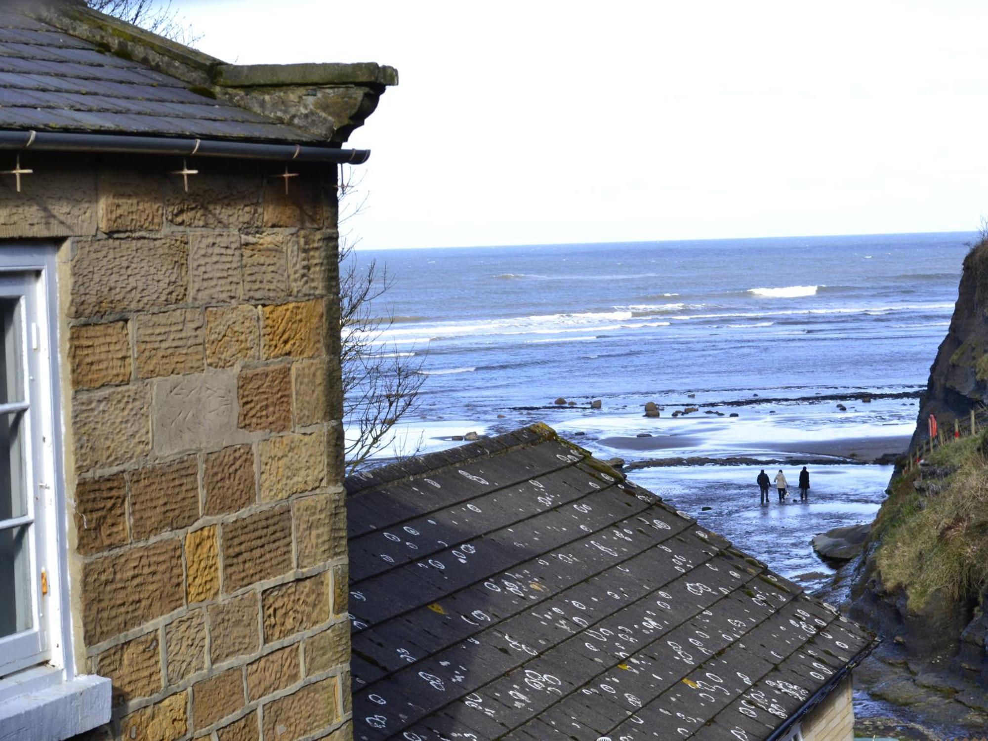 Yha Boggle Hole Hostel Fylingthorpe Bagian luar foto