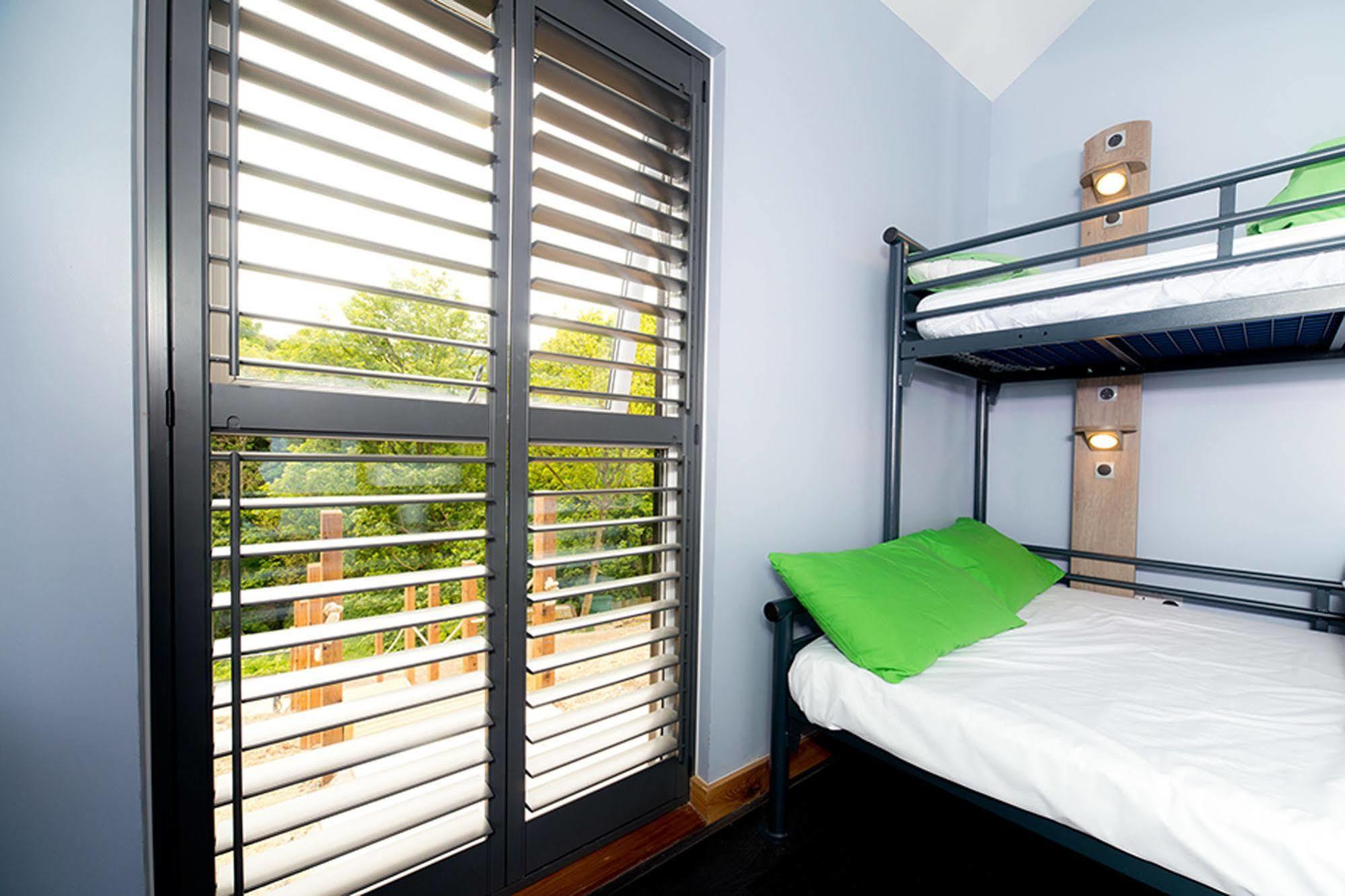 Yha Boggle Hole Hostel Fylingthorpe Bagian luar foto